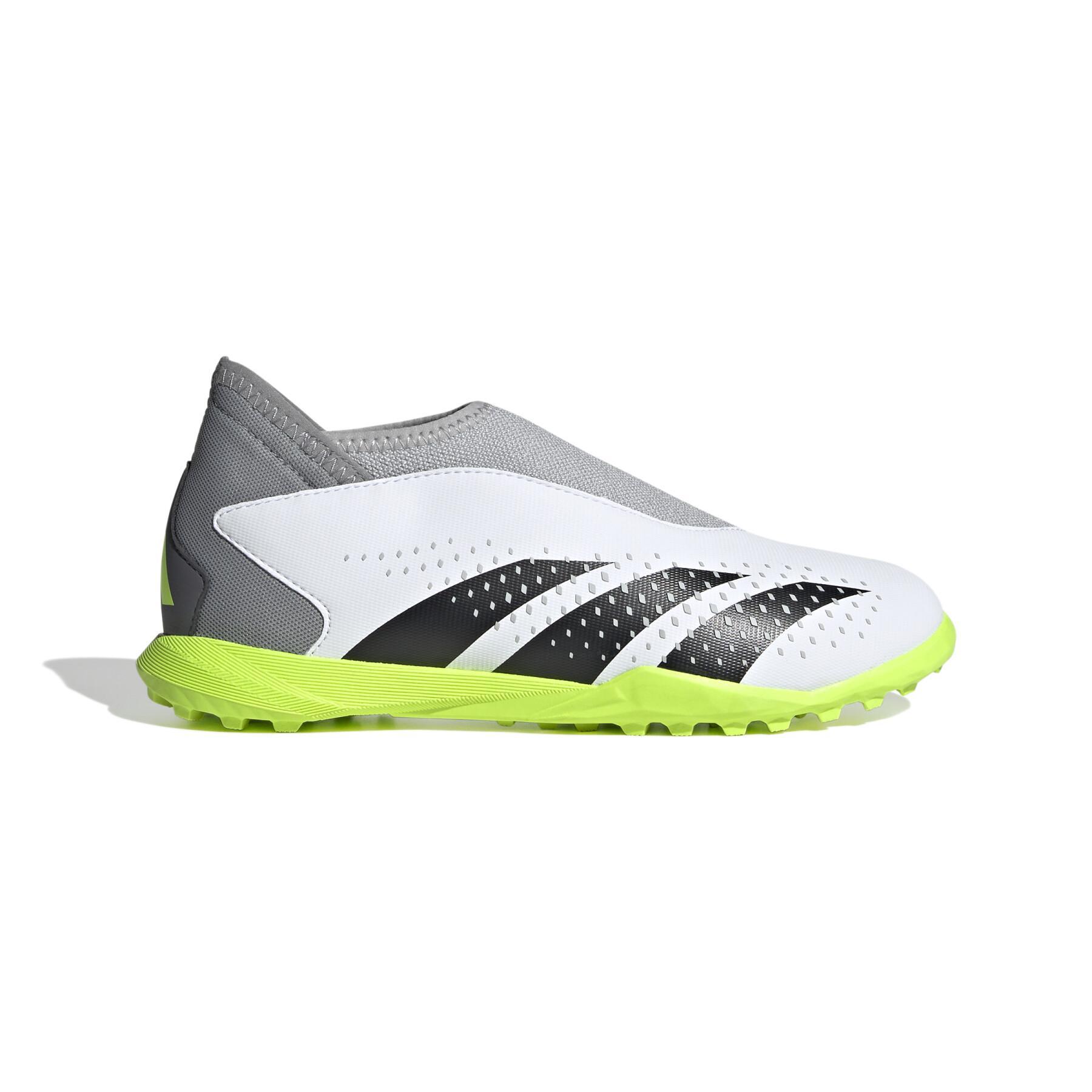 https://media.foot-store.es/catalog/product/cache/image/1800x/9df78eab33525d08d6e5fb8d27136e95/a/d/adidas_ie9436_1_footwear_photography_side_lateral_center_view_white.jpg