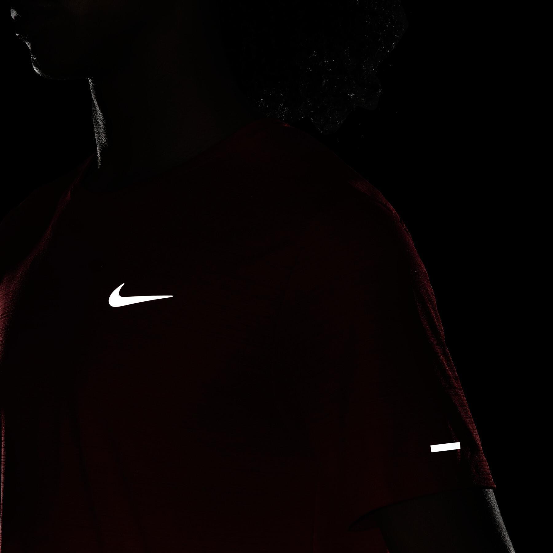 Camiseta Nike Dri-FIT Miler