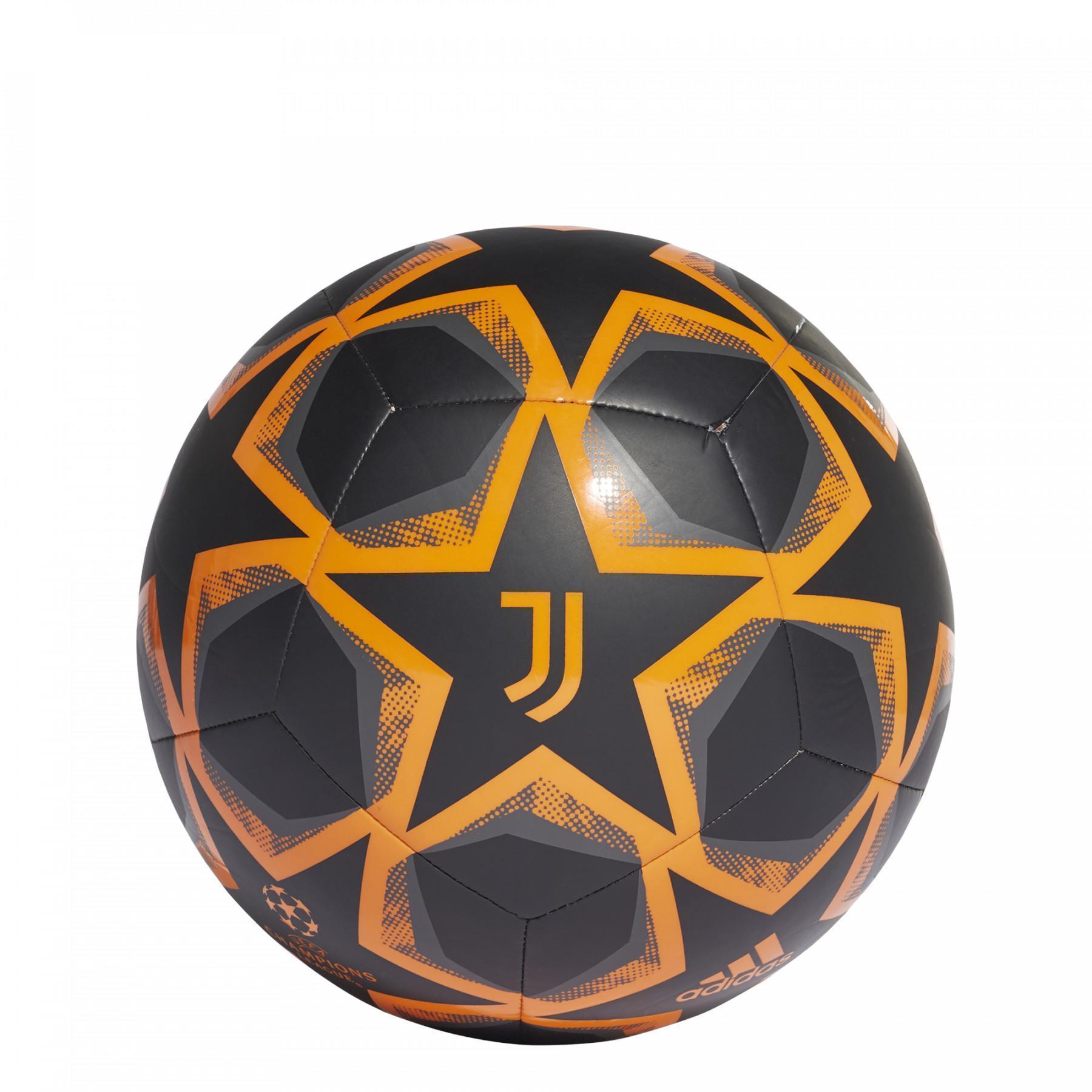 Balón de la final de la Liga de Campeones Juventus 2020