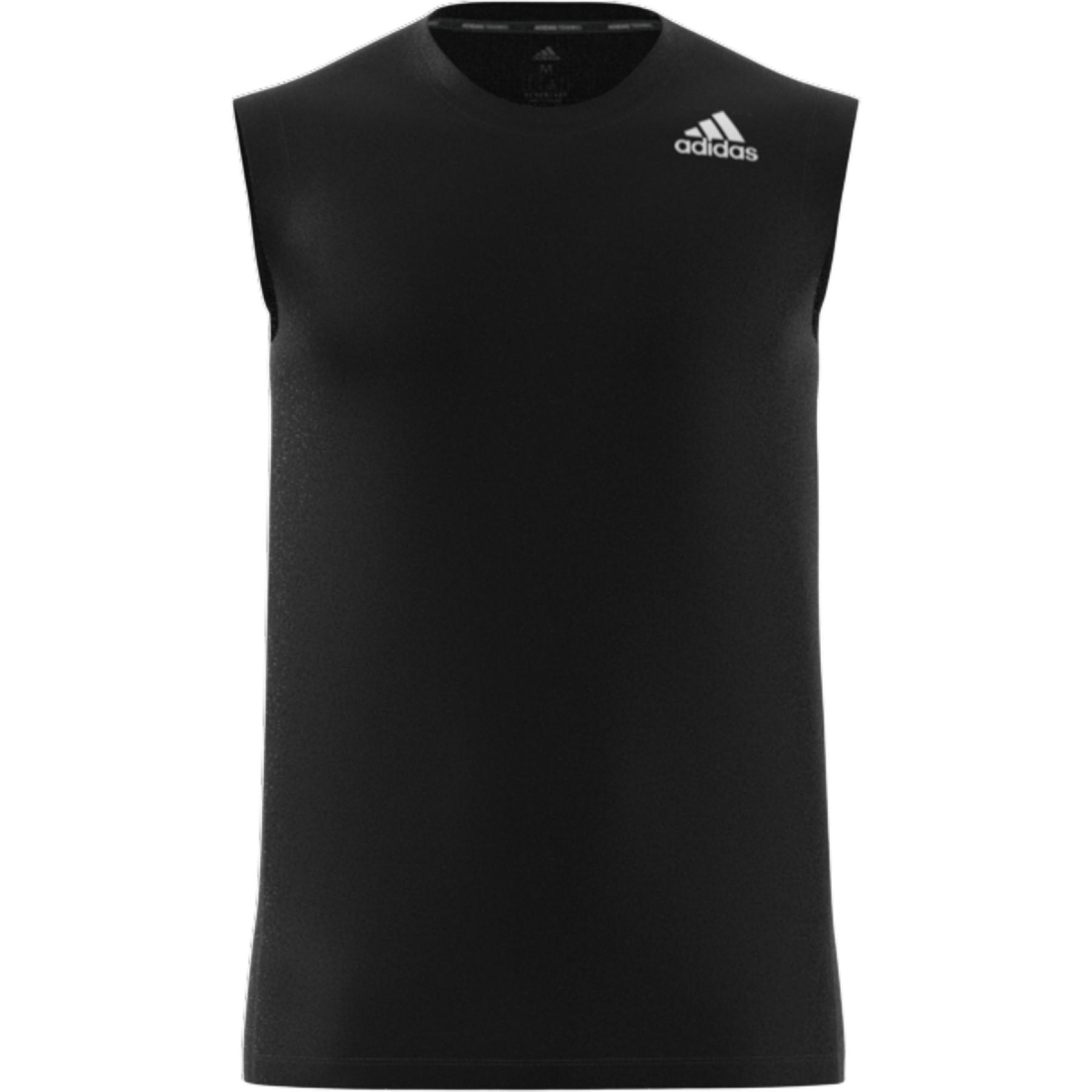 Camiseta adidas Techfit less Fitted