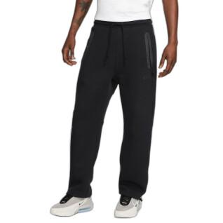 Pantalón de chándal con dobladillo abierto Nike Tech Fleece