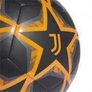 Balón de la final de la Liga de Campeones Juventus 2020