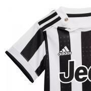 Kit de bebé en casa Juventus 2021/22